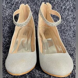 Badgley Mischka Silver Kids Dress Shoes